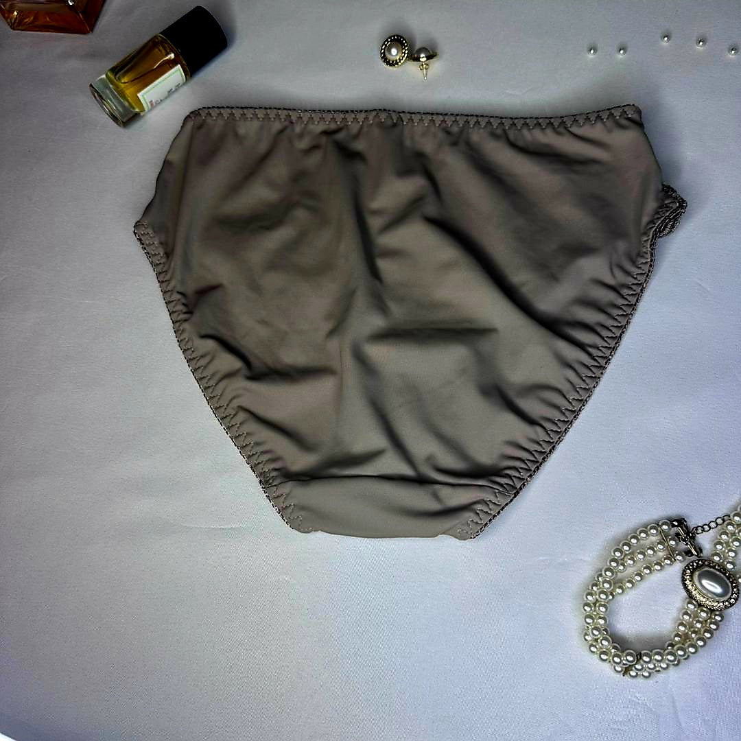 Culotte Femme Microfibre Dentelle Brodée – Coupe Classique Gris Taupe | Taille M