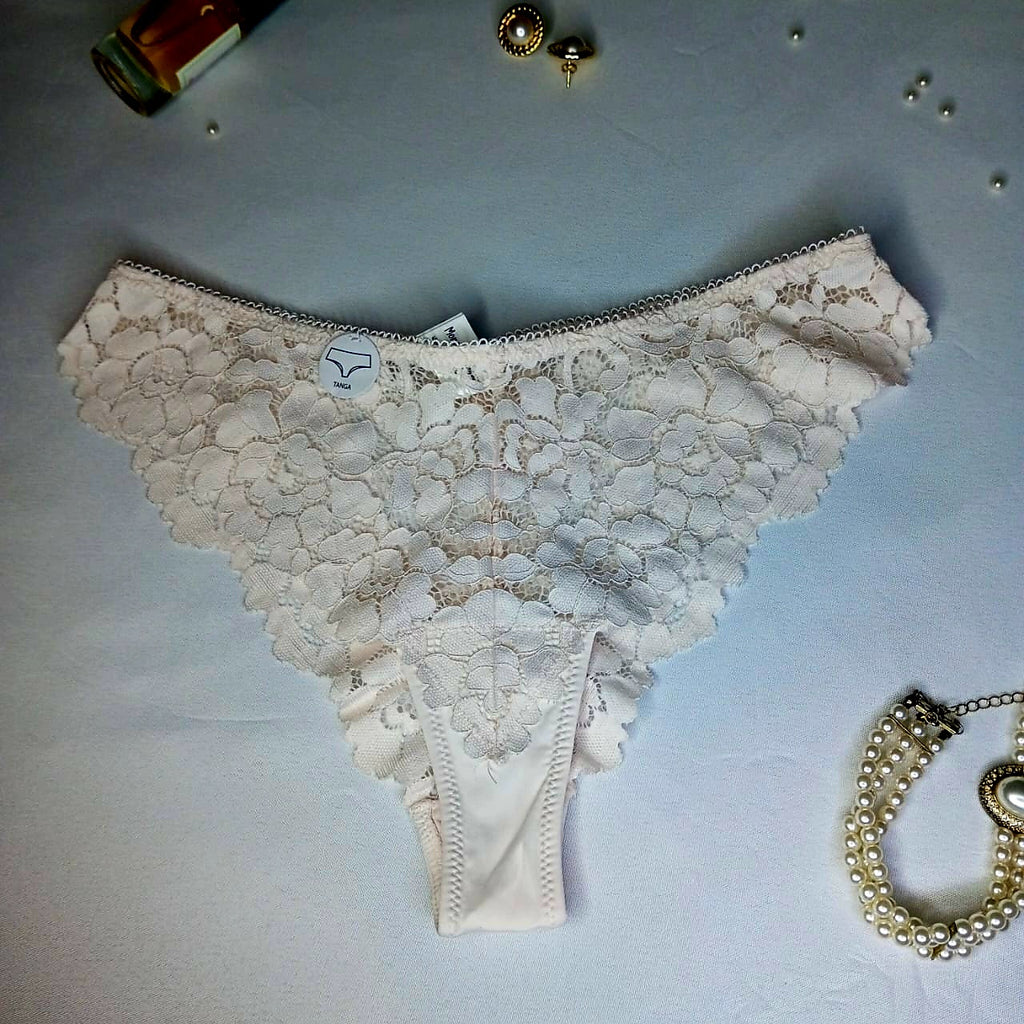 Tanga Femme Ivoire Dentelle Florale – Lingerie Élégante à Abidjan | Taille S
