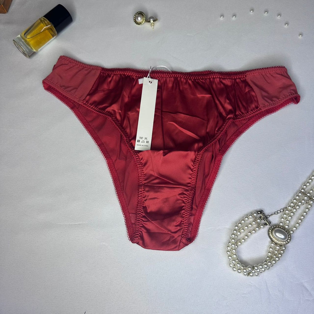 Culotte Femme Rouge Satiné – Microfibre Douce Coupe Classique | Lingerie Abidjan Côte d'Ivoire Taille M