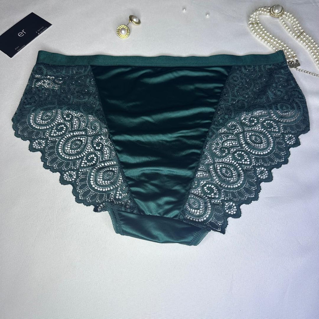 Slip Femme Vert Émeraude Satiné & Dentelle – Épur® | Luxe & Sensualité Abidjan Taille XL