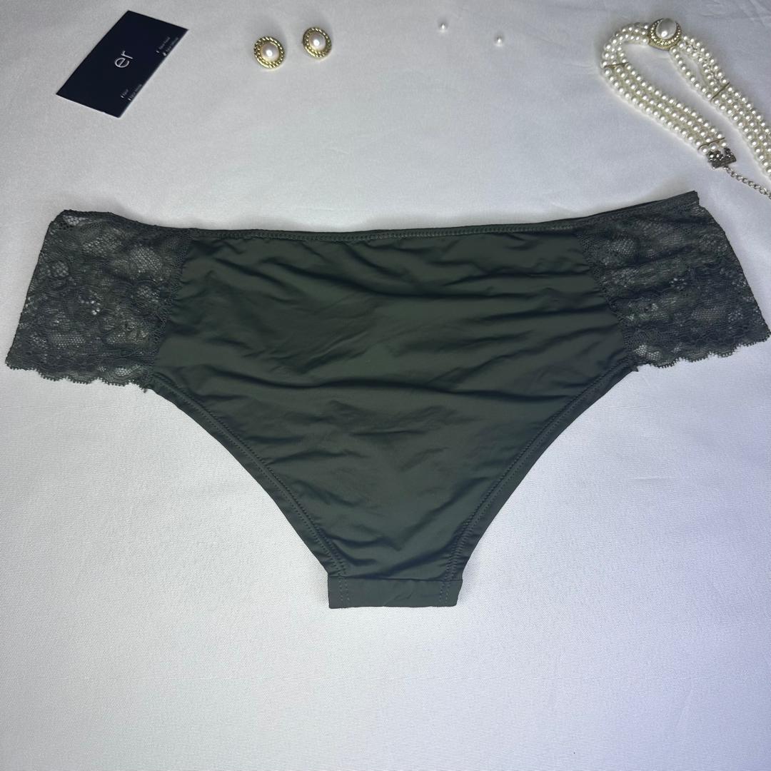 Slip Femme Dentelle Florale – Vert Foncé Taille M