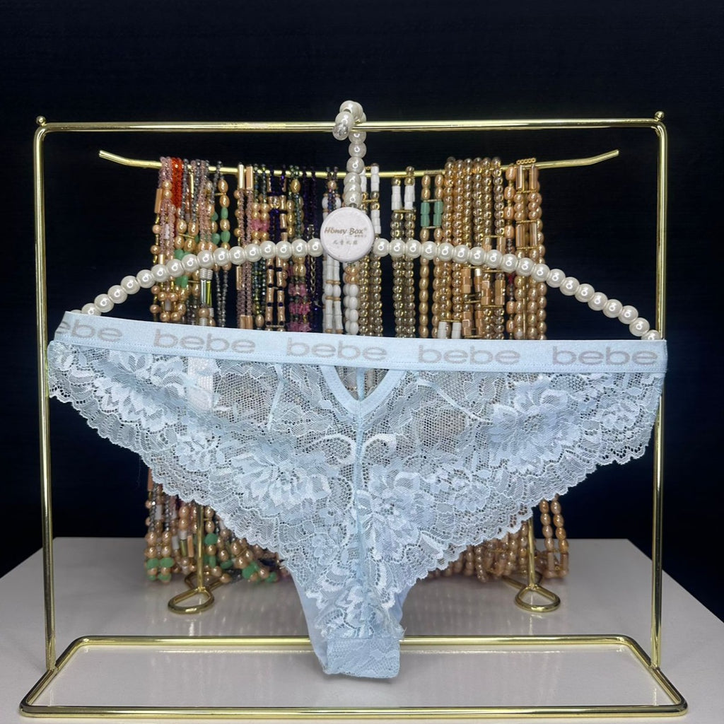 4106 Culotte Bleu Ciel Dentelle Fleurie Bebe – Douceur Signée. Taille M