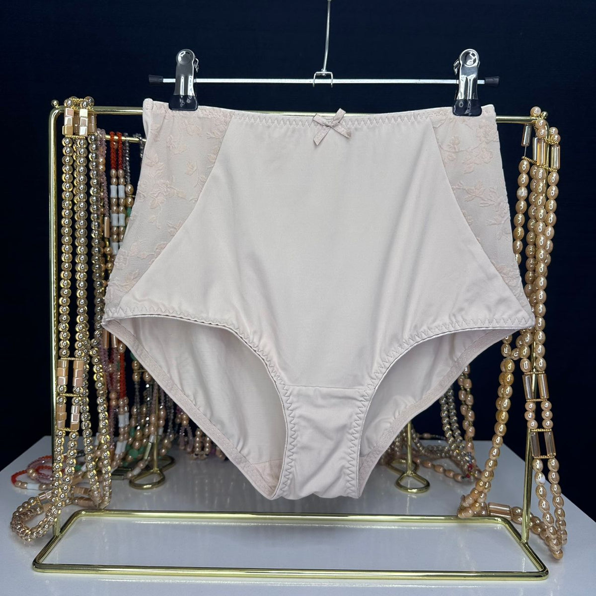 4128 Culotte Taille Haute Nude Dentelle Fleurie – Confort Discret. Taille S