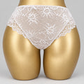 4194 String Rose Poudré Dentelle Florale Généreuse – Grâce Fleurie. Taille L