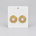 4204 Boucles d'Oreilles Tourbillon Doré Perle Grise – Élégance Intemporelle
