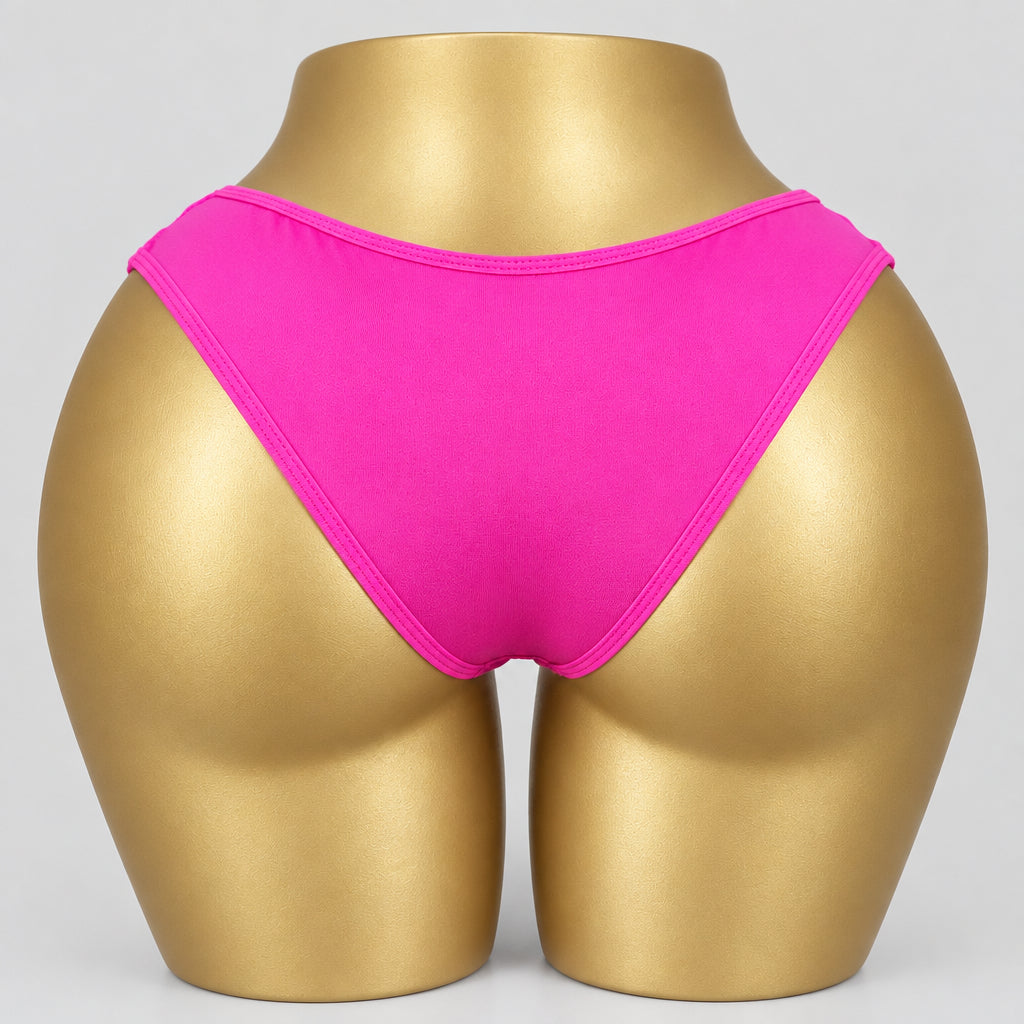 4166 Culotte Rose Fuchsia Échancrée Triple Bride – Éclat Fuchsia. Taille M